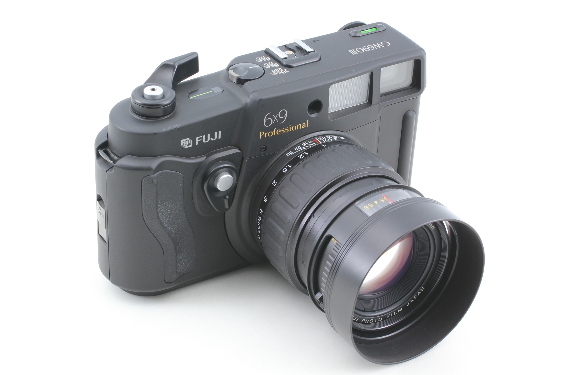 フジGW690IIIのフィルムカメラ